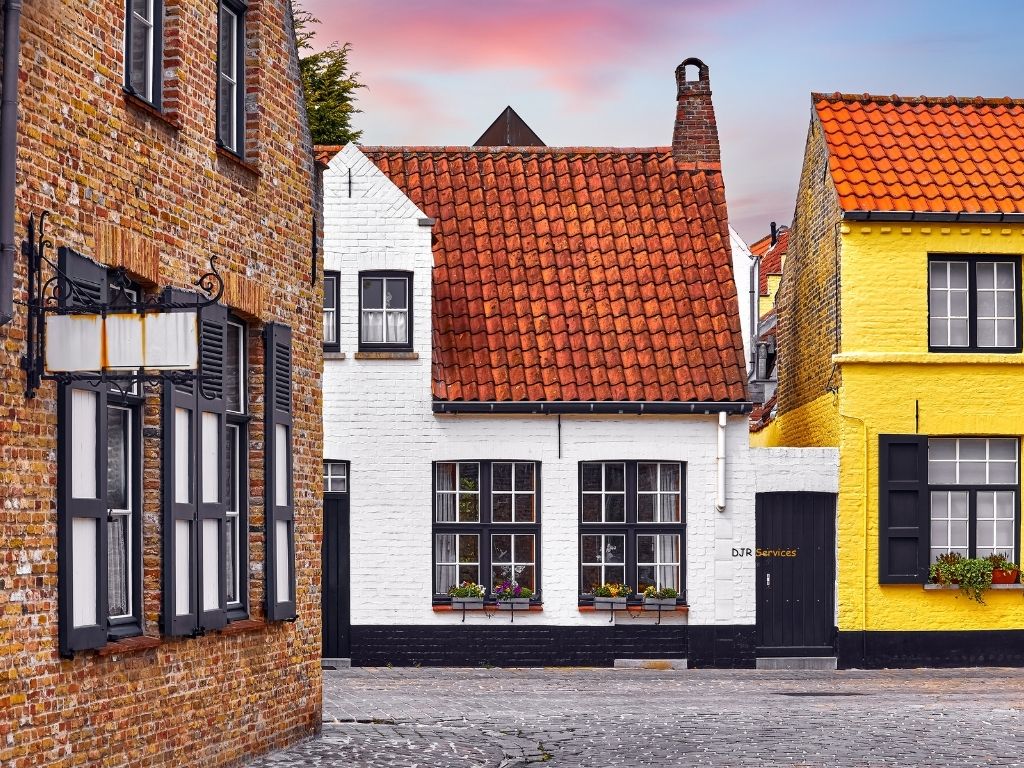 Traditional Scottish house painting project